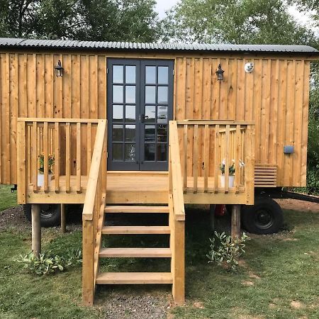 Sunset Shepherds Hut Тонтон Экстерьер фото